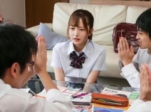 Em nữ sinh dâm đãng và những cậu bạn may mắn